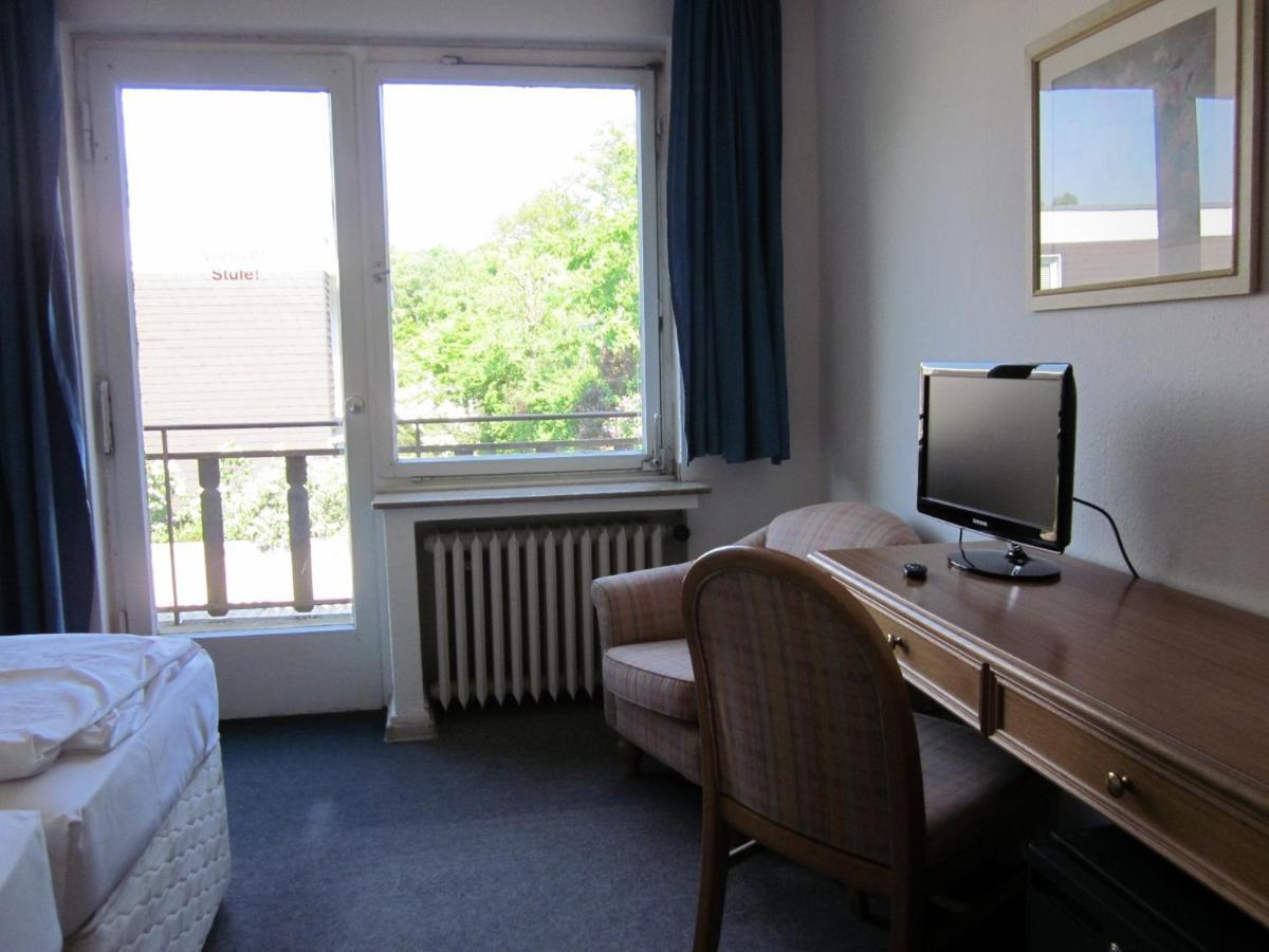 Hotel Waldesruh Dusseldorf Room photo